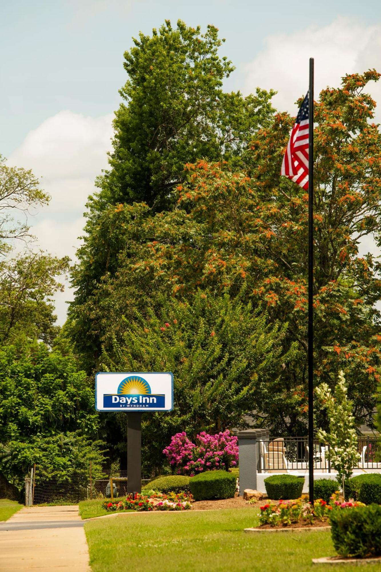 Days Inn By Wyndham Fort Smith Dış mekan fotoğraf