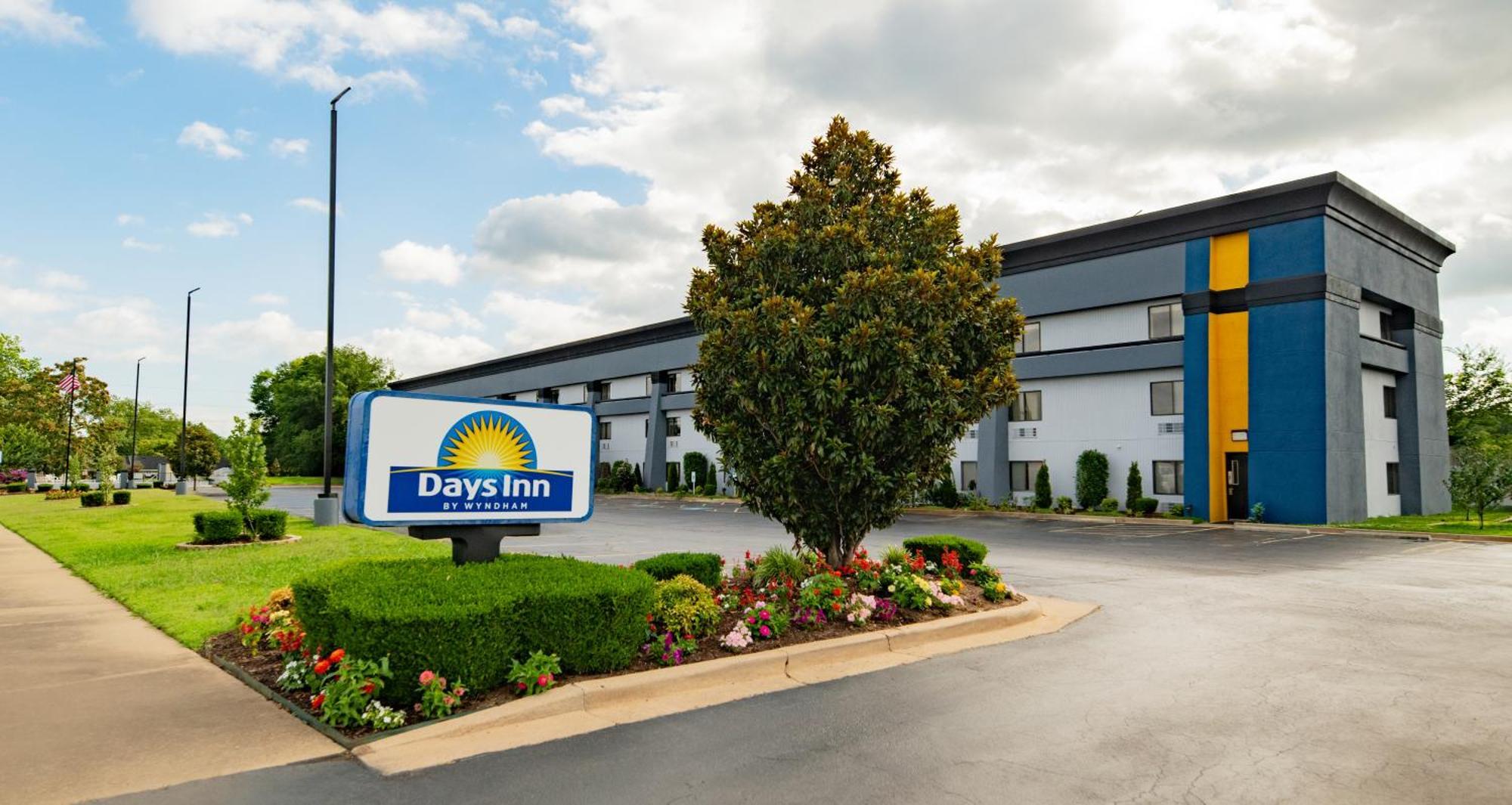 Days Inn By Wyndham Fort Smith Dış mekan fotoğraf