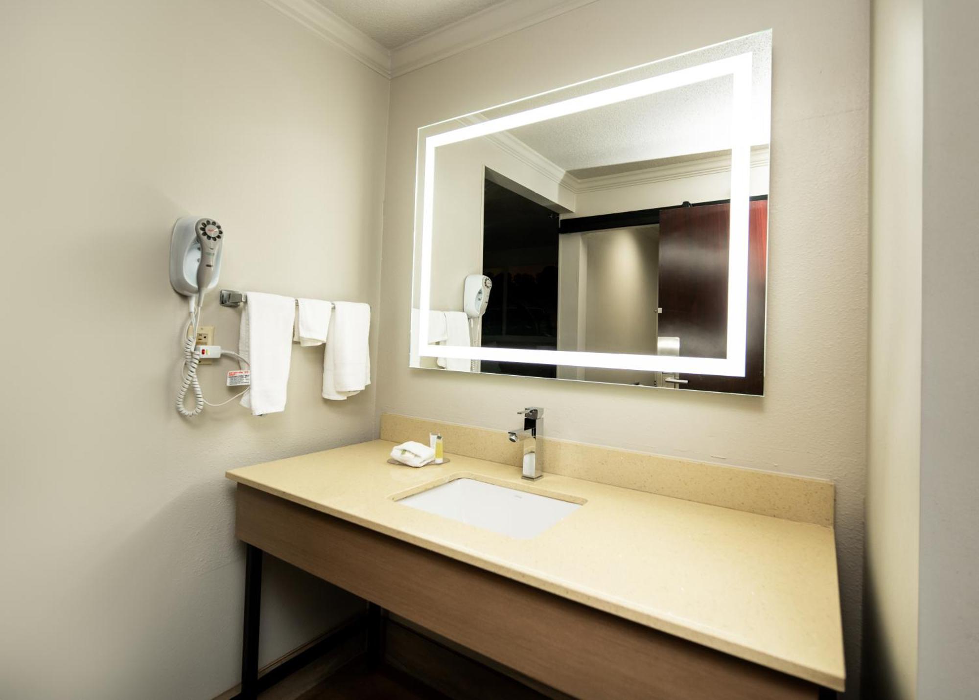 Days Inn By Wyndham Fort Smith Dış mekan fotoğraf